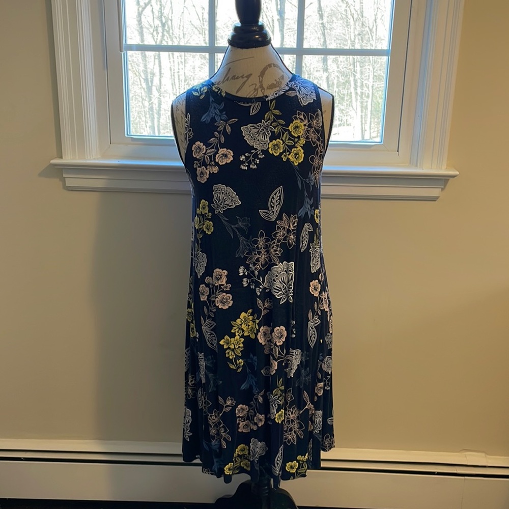 Loft loose fitting floral dress size medium